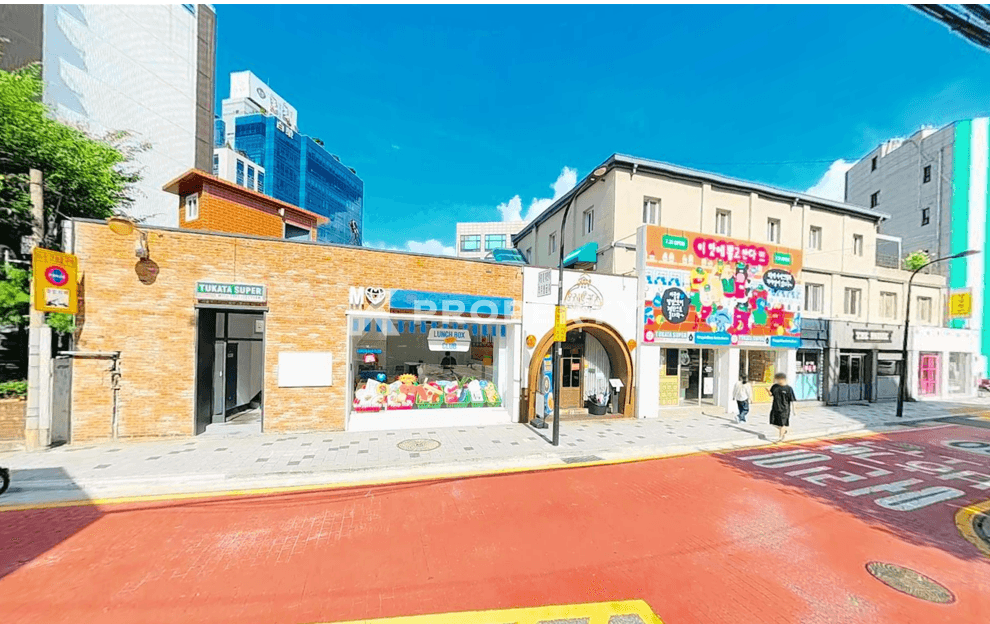 성수동 연무장길 인근 근생건물