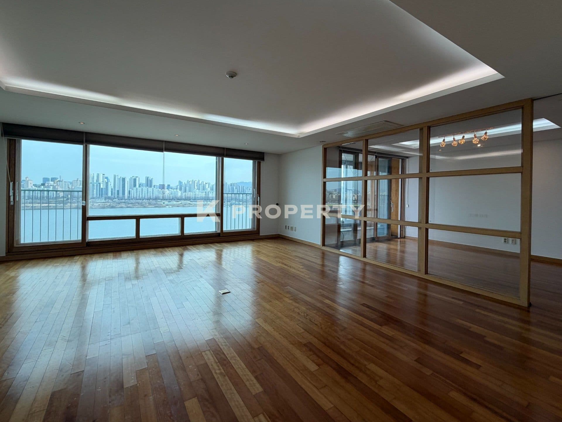 한남동 하이페리온 한강 조망과 공간감 모두를 갖춘 프리미엄 렌트 매물